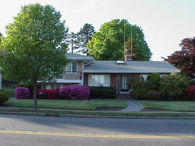 house1.jpg (62180 bytes)