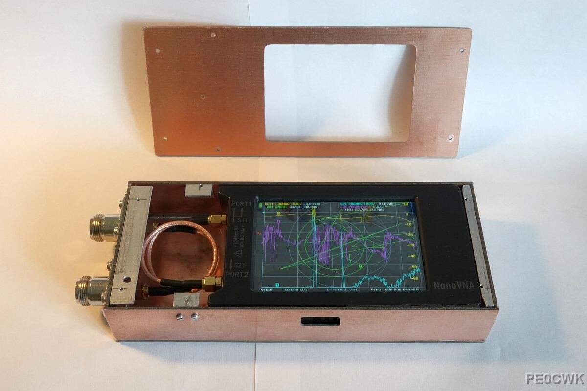 NanoVNA-H4