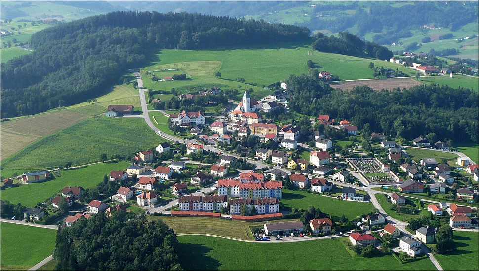Luftaufnahme von Behamberg 2009