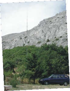 "Fishing rod" vertical antenna at Pag Island