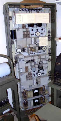 cf2.jpg (43389 bytes)