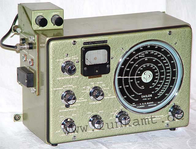 Sailor 46T radio-2
