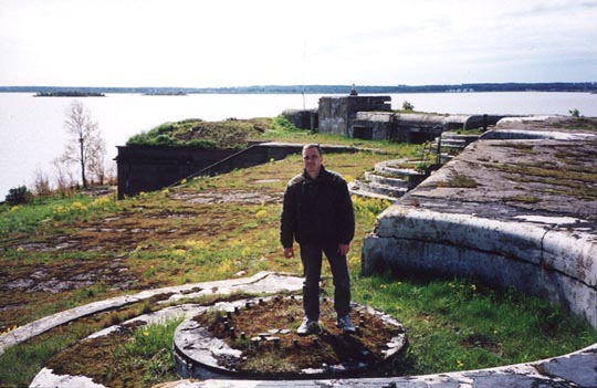 Fort Milutin Is., May 2001