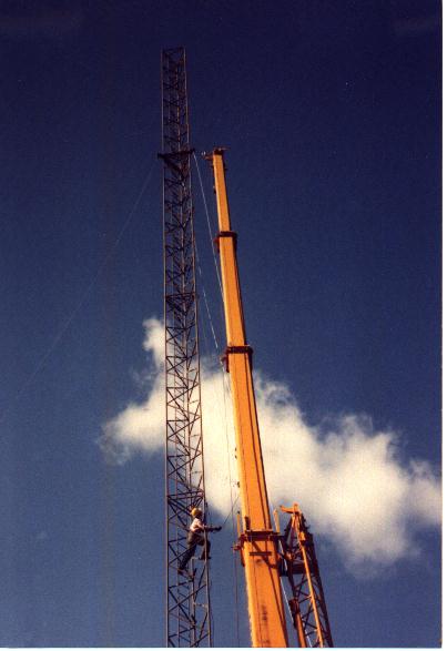 Raising the 40 meter tall tower