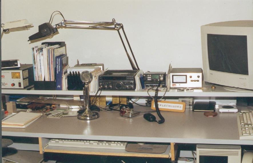 Shack.JPG (83757 bytes)