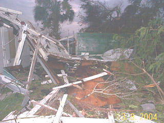 zniszczony dom