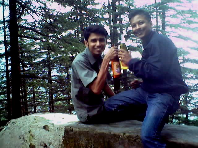 Raju_and_Me_beer.jpg (93179 bytes)