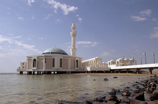 Al Fateh Grand Masjid on top of the water at Doha, Qatar