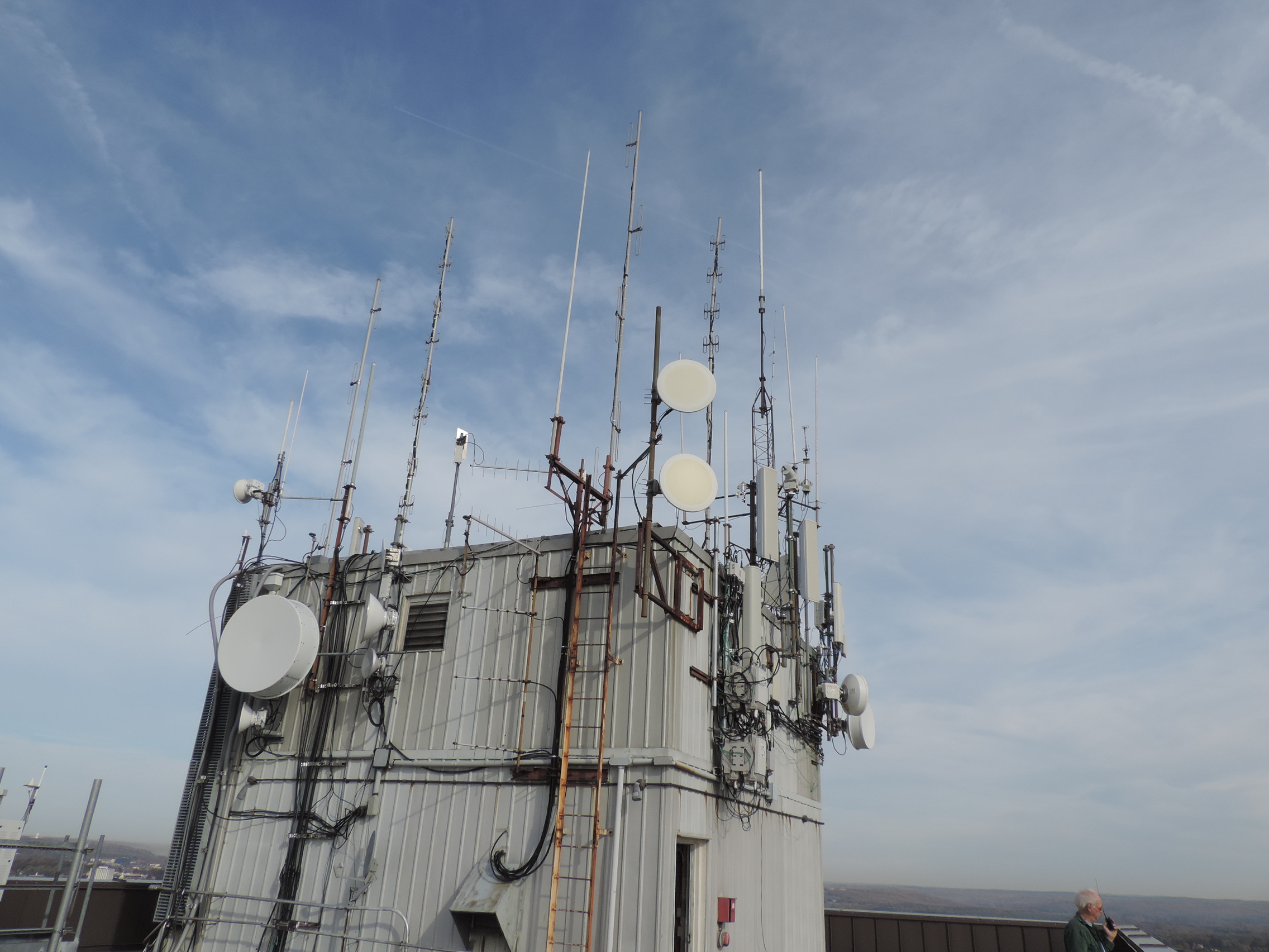 Towson ATV repeater antenna farm img Towson ATV repeater antenna farm
