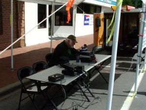 dogwoodfes03d.jpg (15862 bytes)