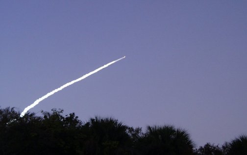 Atlantis carrying lab to ISS.JPG (12221 bytes)