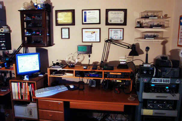 Operating Table-Web.jpg (114854 bytes)