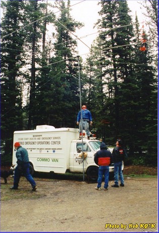 RTTY STN ANT PRTY2.jpg (66773 bytes)
