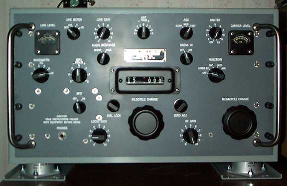 1956 Motorola R-390A