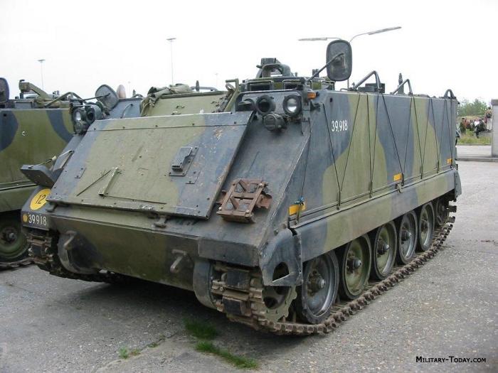 M113