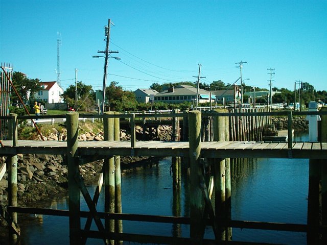 capecodcanal92705063.jpg