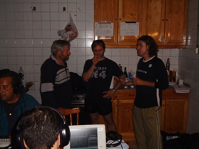 DSCF0017.JPG (164136 bytes)