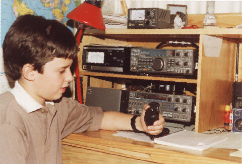 a16.jpg (133871 bytes)