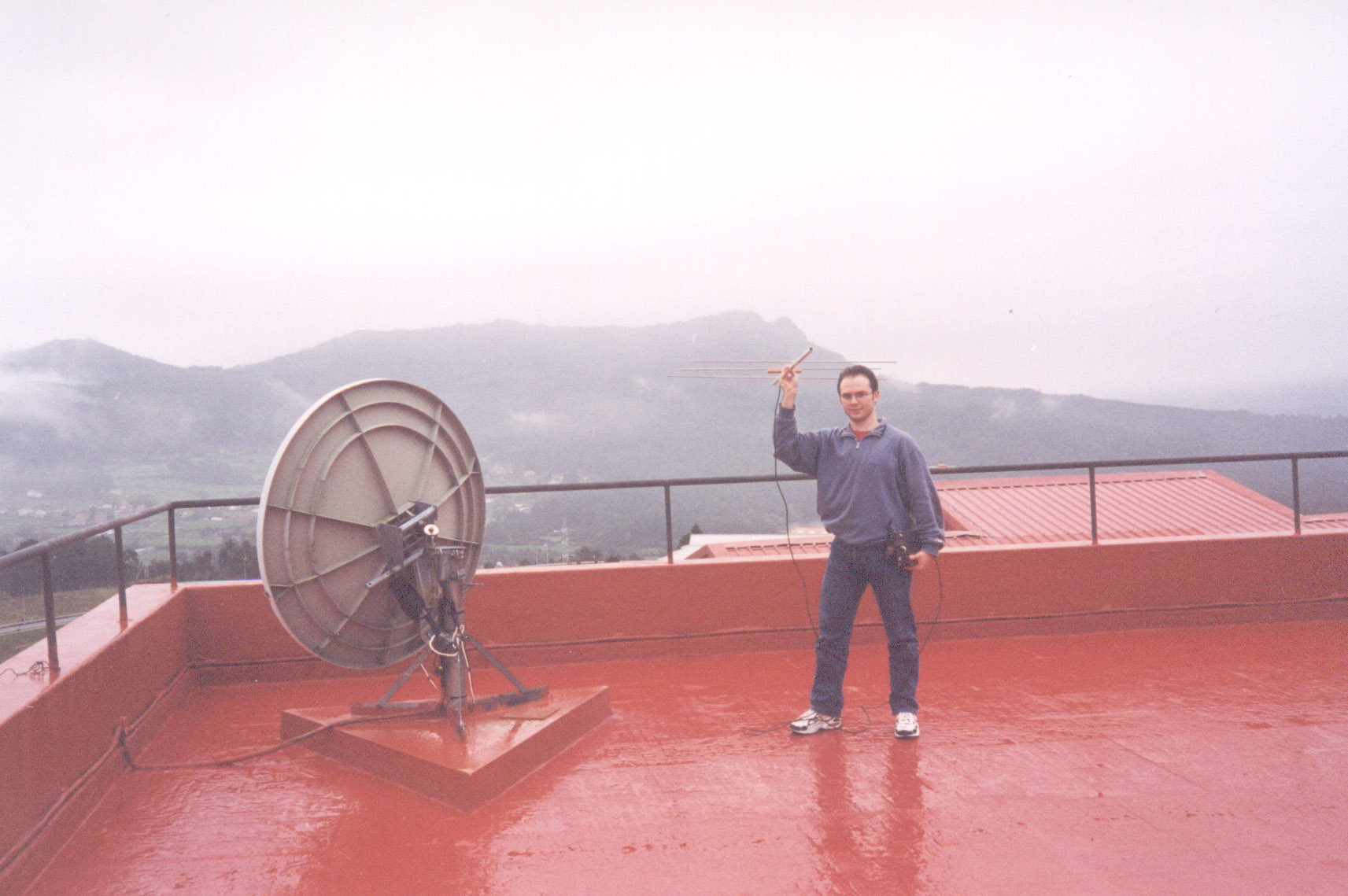 alb01.jpg (235698 bytes)