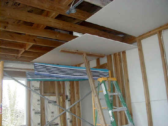 study_ceiling.jpg (69637 bytes)