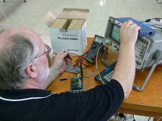 APRS Project 2008/9 - MAXON Radio tuning process